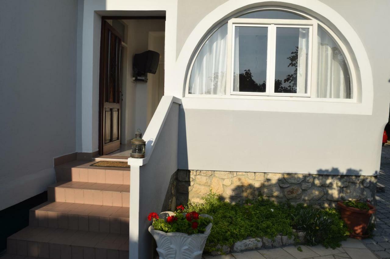 Apartmani Andela I Mladen Debelic Rab Town Exterior photo